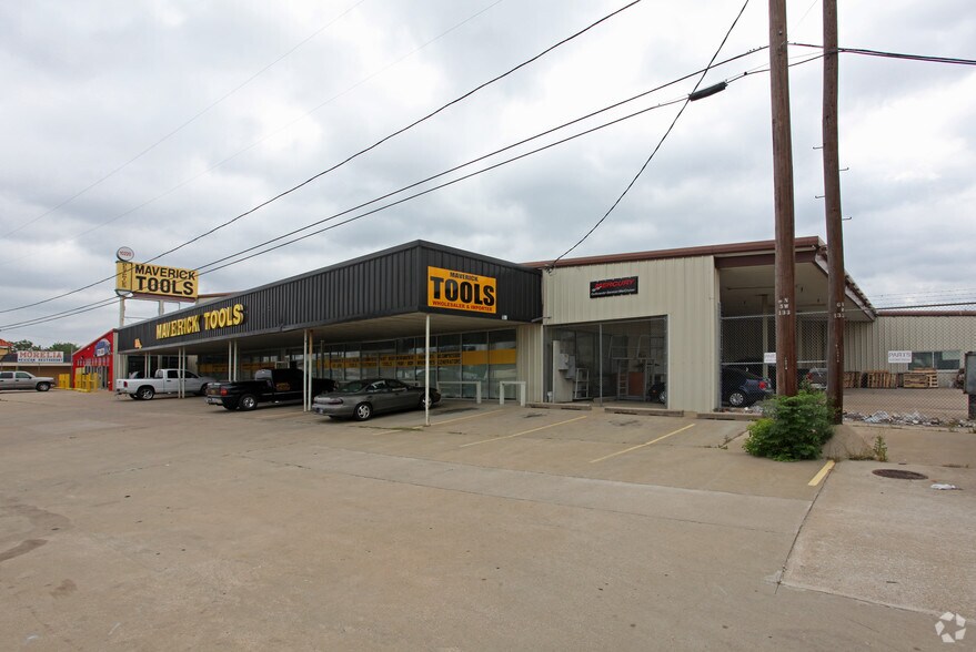 More Photos Of 10220 Harry Hines Blvd, Dallas General Retail For Sale