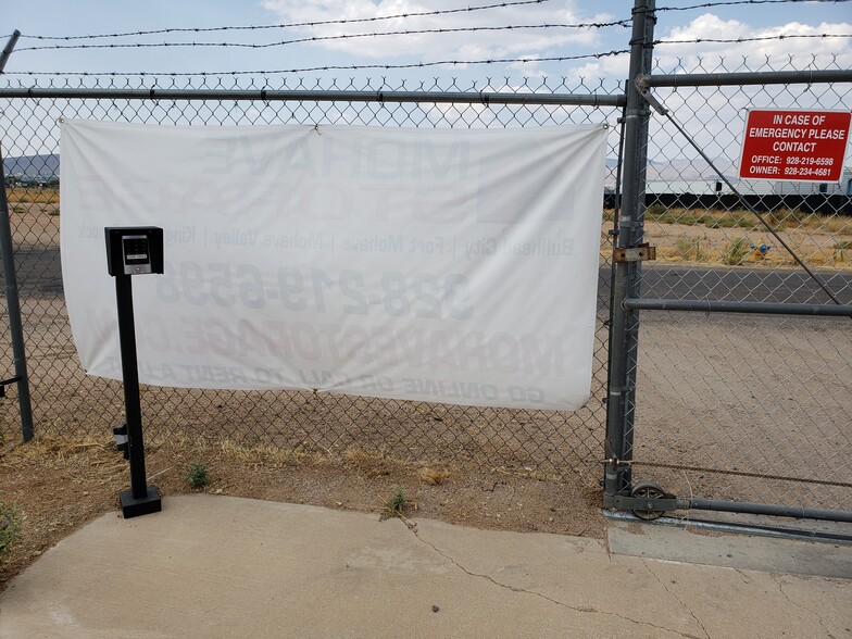 More Photos Of 3890 Sunshine Dr, Kingman Self Storage For Lease