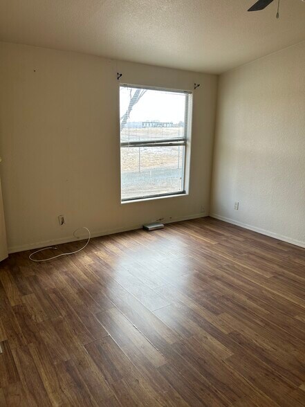 More Photos Of 1328 State Route 89, Chino Valley Office For Sale