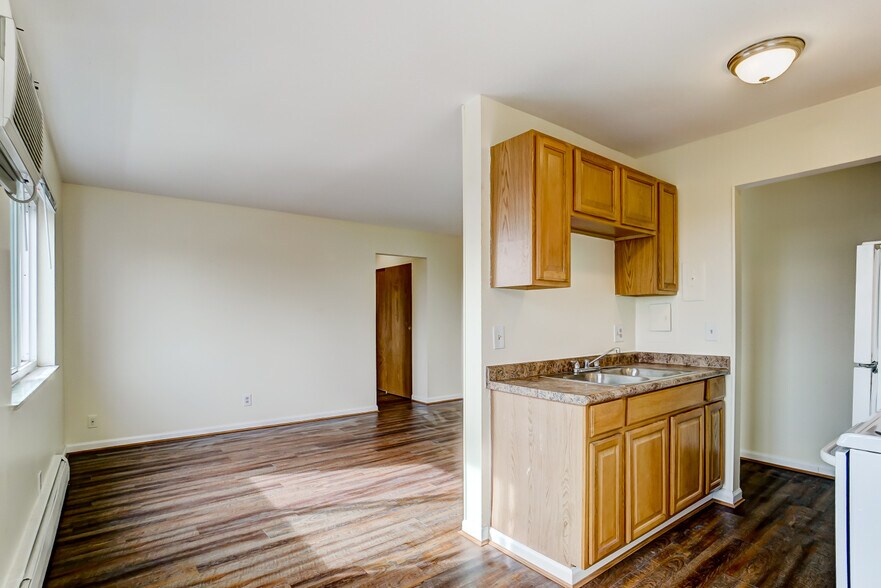 More Photos Of 1668 Glen Parker Ave, Cincinnati Multifamily For Sale