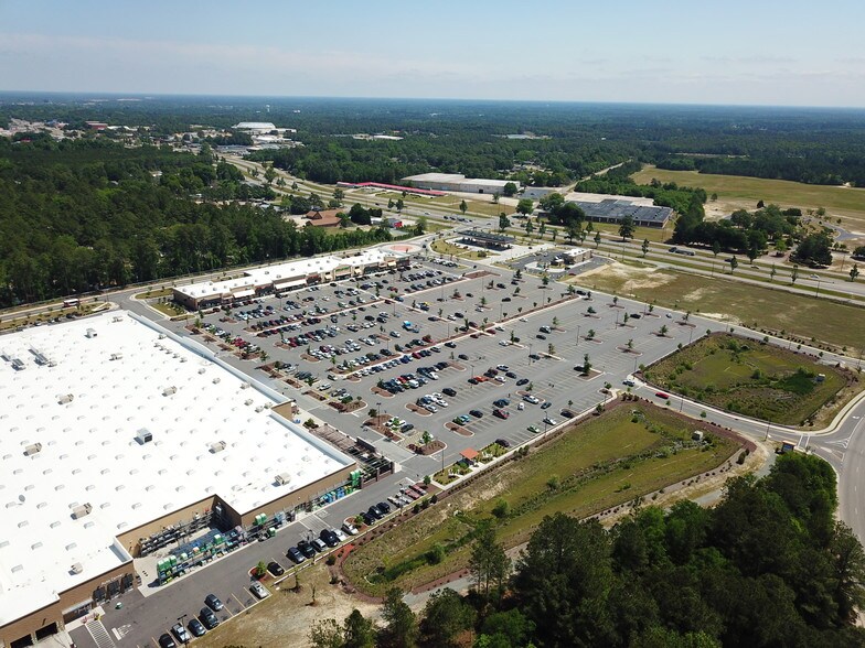 More Photos Of 2800 Gillespie St, Fayetteville General Retail For Sale