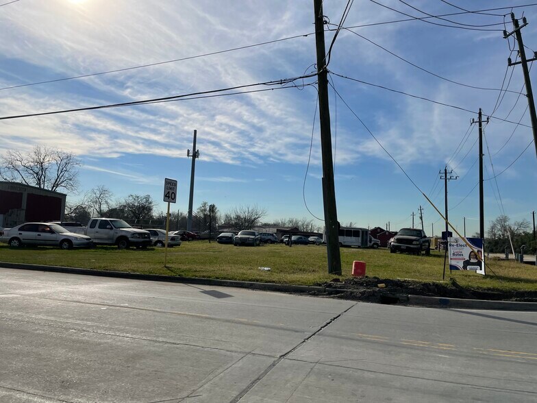 More Photos Of 6019 W Cedar Bayou Lynchburg Rd, Baytown Industrial For Lease
