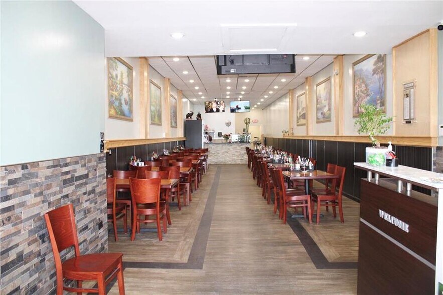 More Photos Of 429 Northampton St, Easton Apartments For Sale