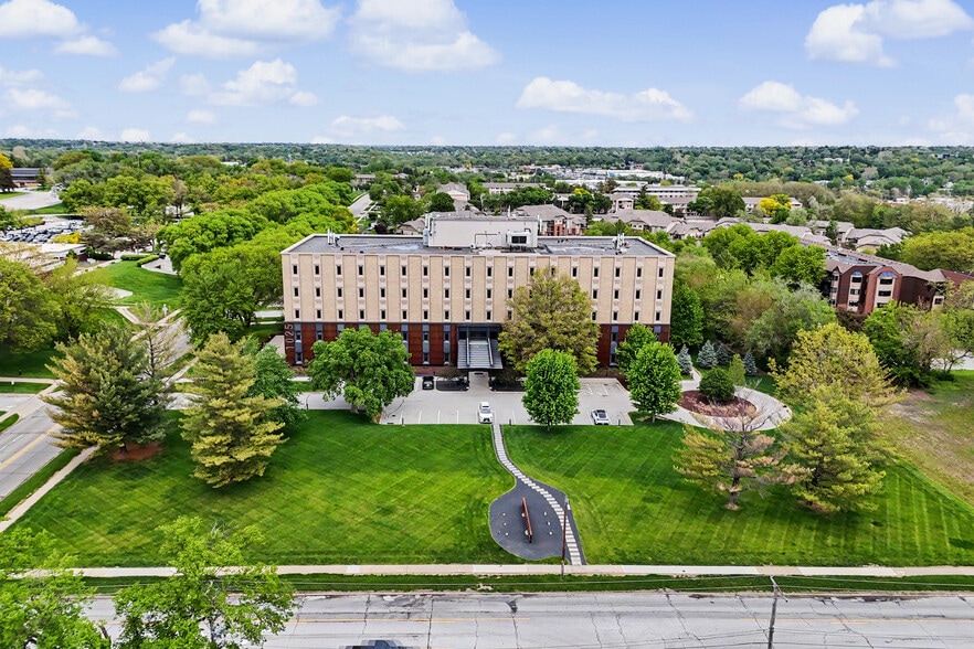 Primary Photo Of 1025 Ashworth Rd, West Des Moines Office For Sale