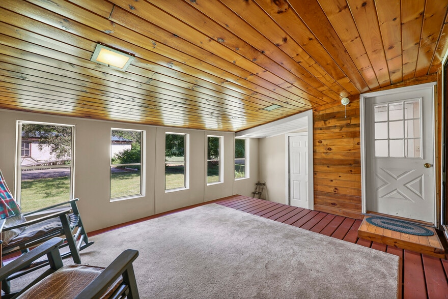 More Photos Of 2010-2012 Clayton Mill Rd, Mill River Specialty For Sale