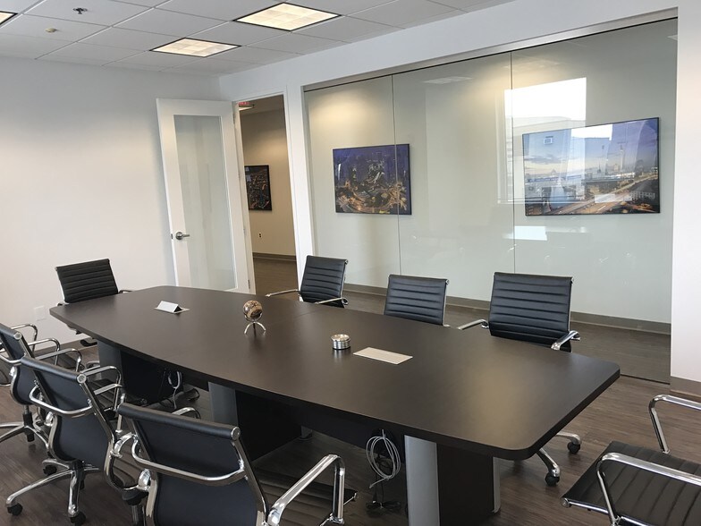 More Photos Of 4600 East West Hwy, Bethesda Medical For Lease