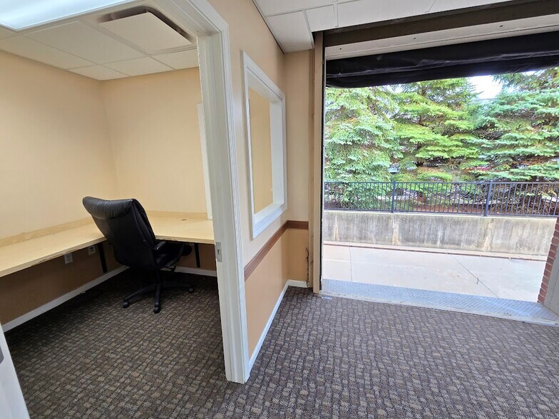 More Photos Of 43650 Garfield Rd, Clinton Township Medical For Lease