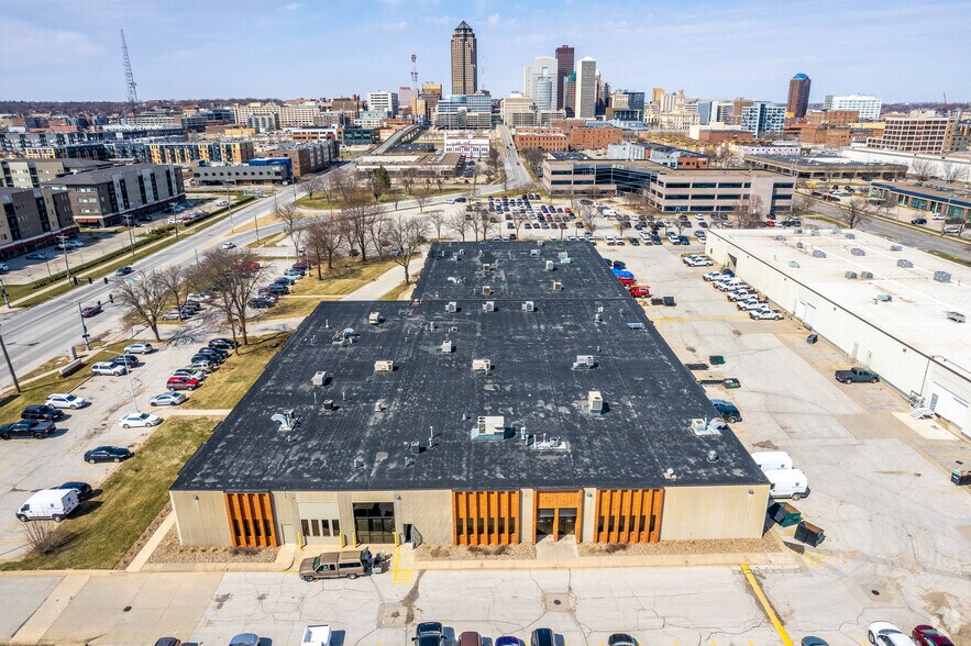 More Photos Of 601 SW 9th St, Des Moines Warehouse For Lease