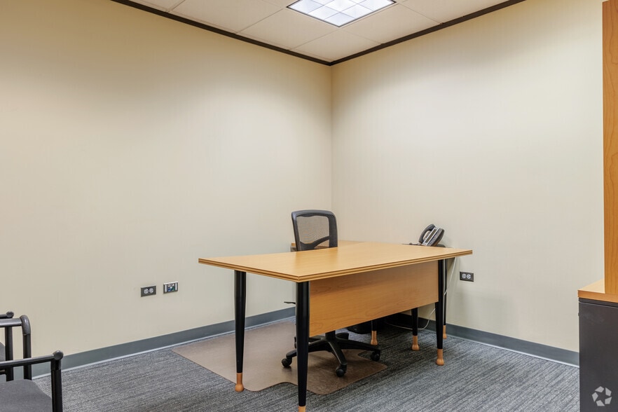 More Photos Of 600 17th St, Denver Coworking Space