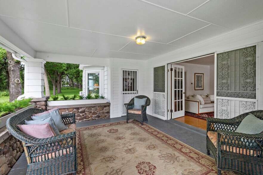 More Photos Of 540 North St, Green Lake Storefront Retail Residential For Sale