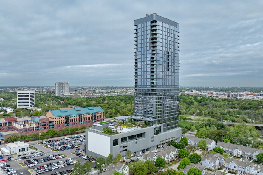 More Photos Of 1717 Allen Pky, Houston Hotel For Sale
