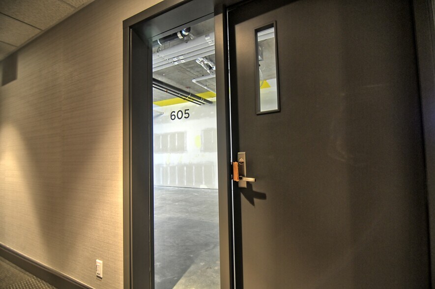 More Photos Of 6388 No. 3 Rd, Richmond Office For Sale