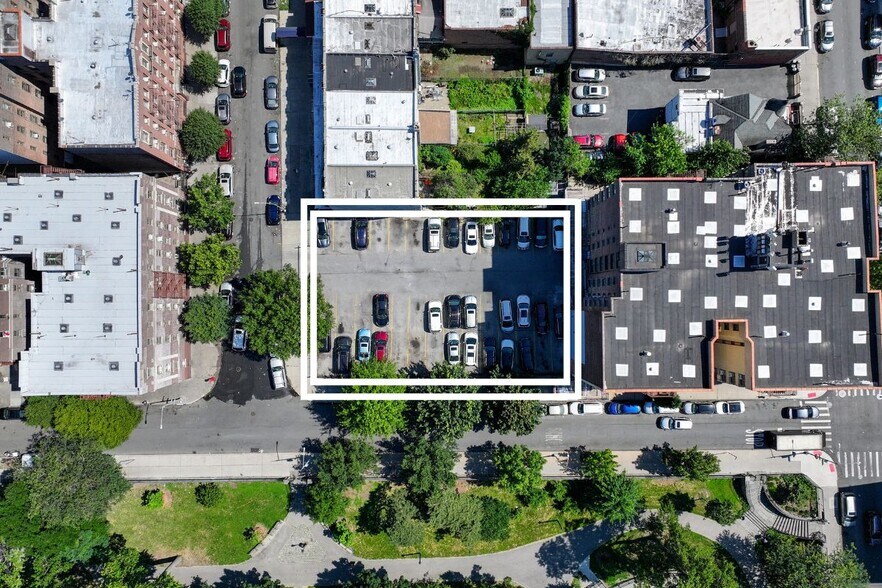 More Photos Of 65 E 193rd St, Bronx Land For Sale