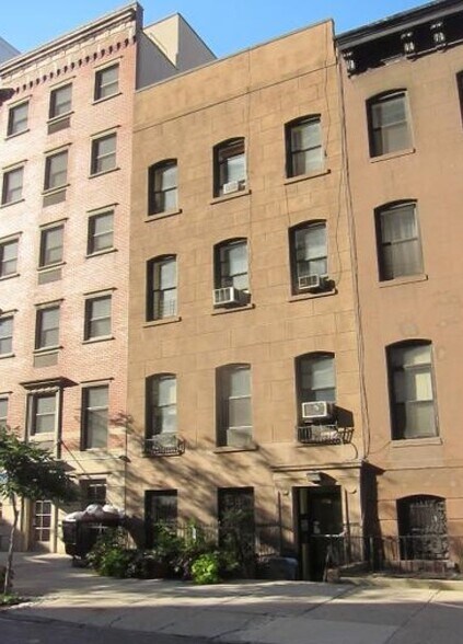 More Photos Of 329 E 17th St, New York Apartments For Sale