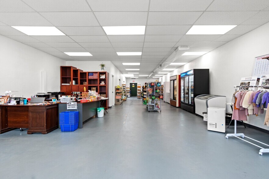 More Photos Of 118 E Pulaski St, Pulaski Storefront Retail Residential For Sale