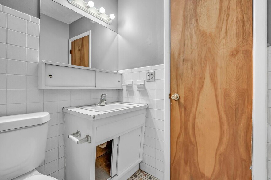 More Photos Of 818-850 S Green Rd, South Euclid Apartments For Sale