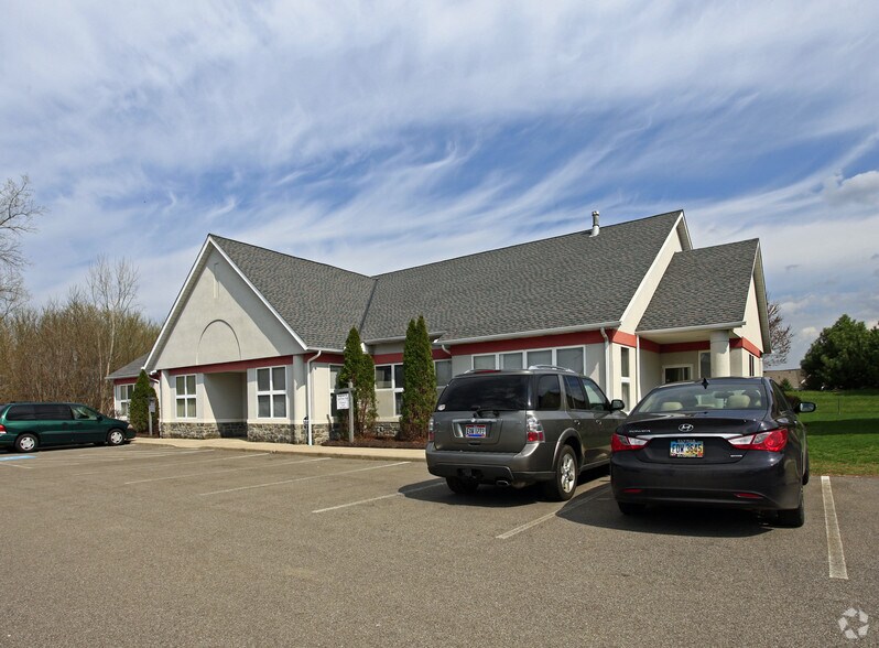 More Photos Of 5319 Meadow Ln, Elyria Medical For Sale