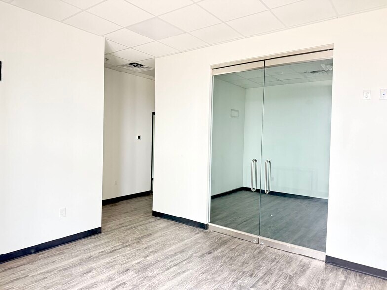 More Photos Of 14111 King Rd, Frisco Office For Sale