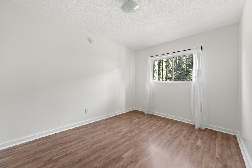 More Photos Of 1406 Exposition Blvd, Los Angeles Apartments For Sale