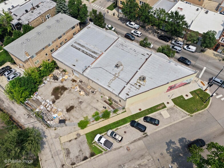 More Photos Of 4508 N Milwaukee Ave, Chicago General Retail For Sale