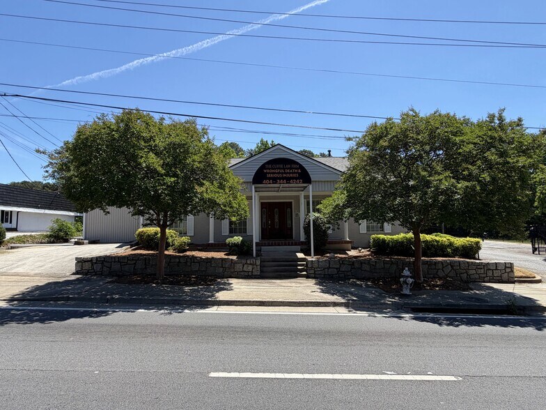 More Photos Of 3080 Campbellton Rd SW, Atlanta Office Residential For Sale