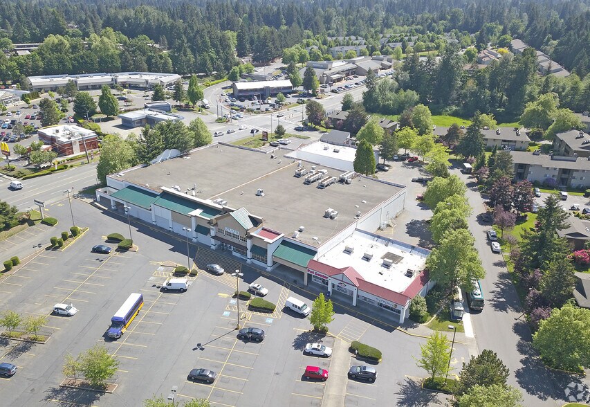 More Photos Of 14201-14215 SE Petrovitsky Rd, Renton Supermarket For Lease