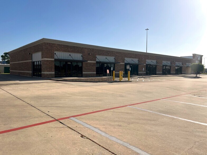 More Photos Of 2403 Gulf Fwy S, League City Storefront Retail Office For Lease