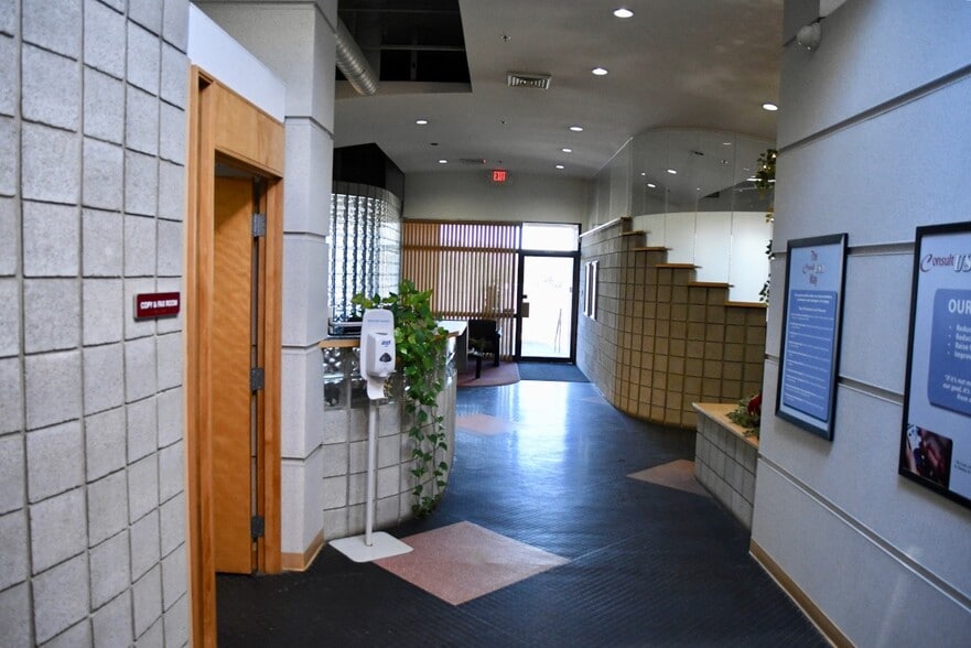 More Photos Of 634 Alpha Dr, Pittsburgh Office For Lease
