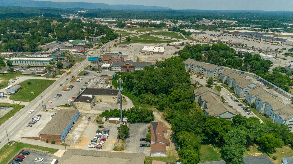 More Photos Of 4808 Hixson Pike, Hixson Office For Sale