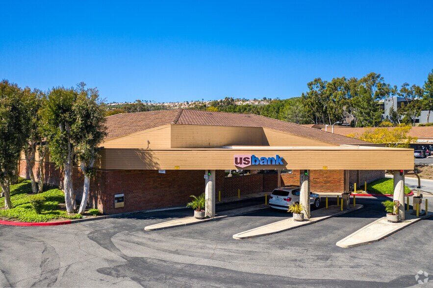 More Photos Of 30192 Town Center Dr, Laguna Niguel Drugstore For Lease