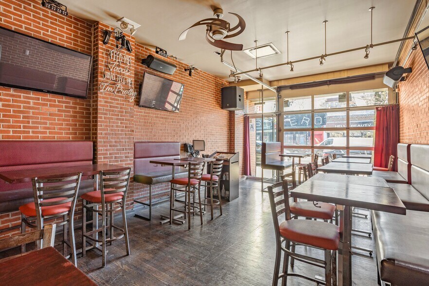 More Photos Of 3216 Steinway St, Astoria General Retail For Lease