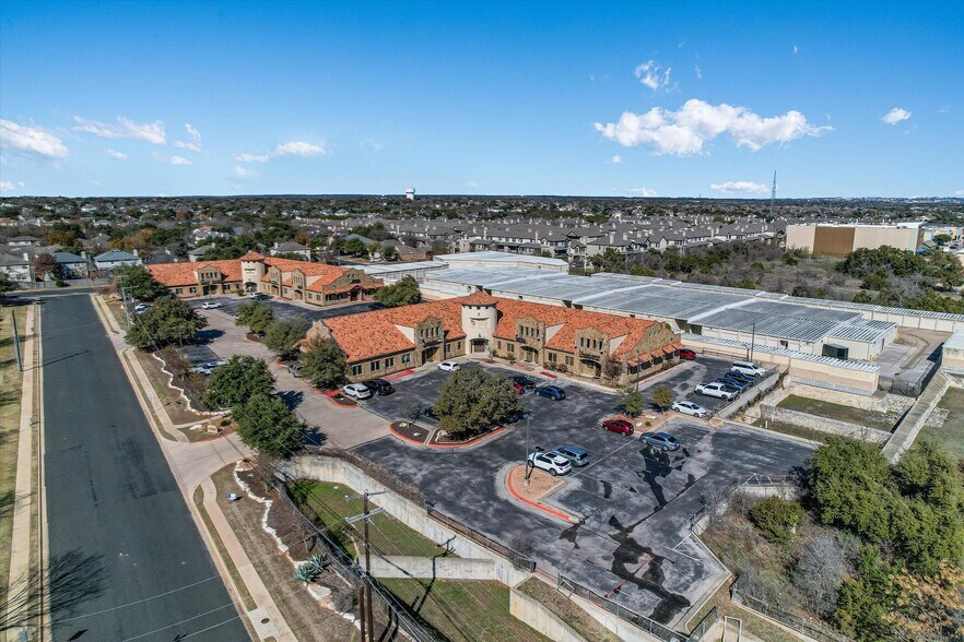 More Photos Of 7700 Cat Hollow Dr, Round Rock Medical For Lease