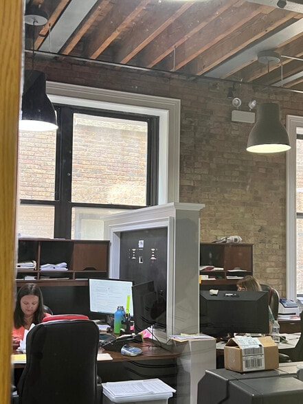 More Photos Of 1332 N Halsted St, Chicago Loft Creative Space For Lease