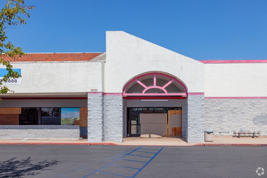 More Photos Of 12521-12573 Carson St, Hawaiian Gardens Unknown For Lease