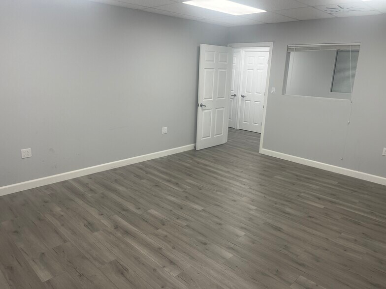 More Photos Of 6618 San Fernando Rd, Glendale Office For Lease