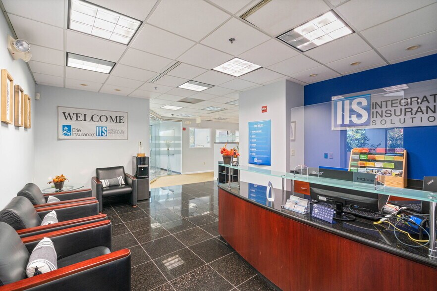More Photos Of 5350 Shawnee Rd, Alexandria Medical For Sale