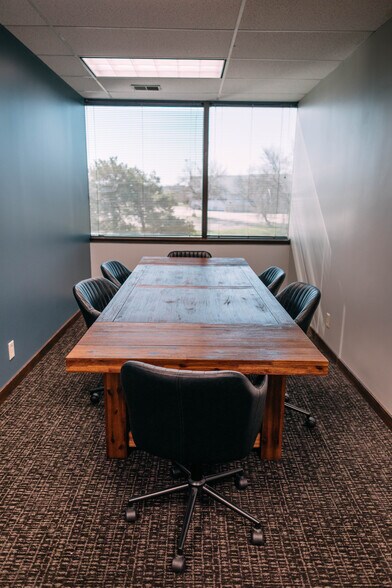 More Photos Of 770 N Cotner Blvd, Lincoln Office For Lease