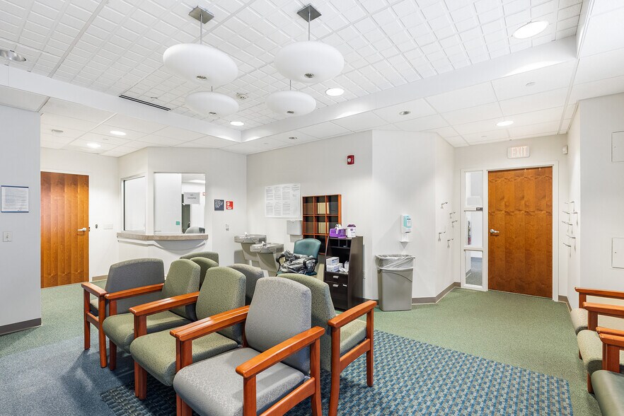 More Photos Of 670 Woodbourne Rd, Langhorne Medical For Sale