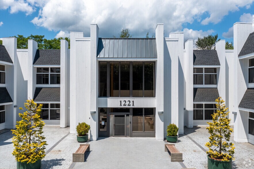 More Photos Of 1221 Post Rd E, Westport Office For Lease