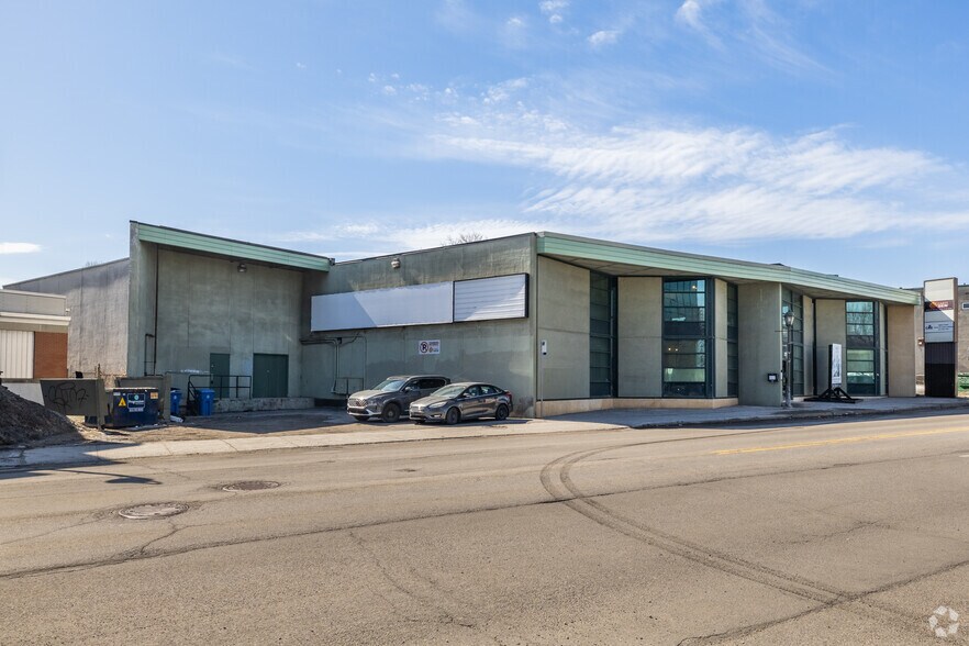 More Photos Of 217 Rue Montcalm, Gatineau Office For Lease