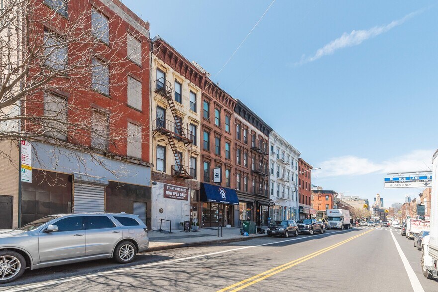More Photos Of 946 Fulton St, Brooklyn Apartments For Sale