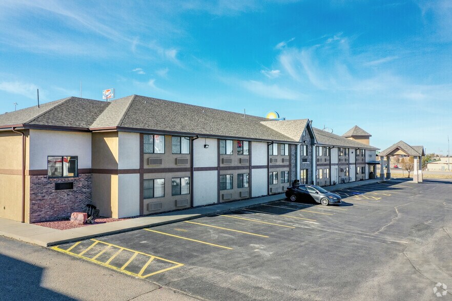 More Photos Of 3042 Silverberg Dr, Sidney Hotel For Sale