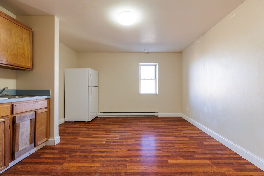 More Photos Of 140 Polk St, Watertown Apartments For Sale