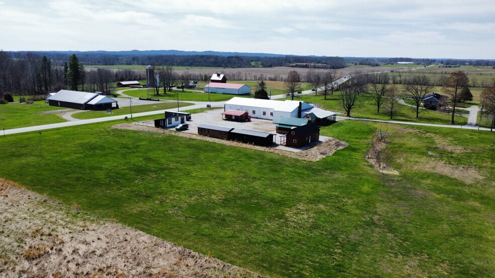 More Photos Of 677 S Cardinal Ln, Scottsburg Industrial For Sale