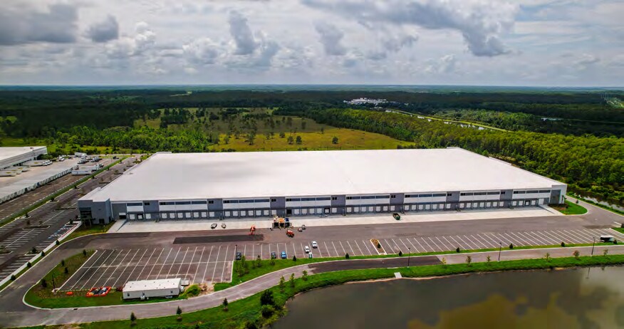 More Photos Of 8660 Transport Dr, Orlando Warehouse For Lease