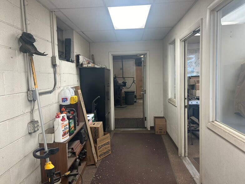 More Photos Of 5281 Lincoln St, Denver Manufacturing For Lease
