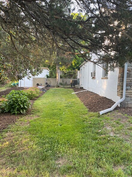 More Photos Of 9066 Baltimore Ave, College Park Storefront Retail Residential For Lease