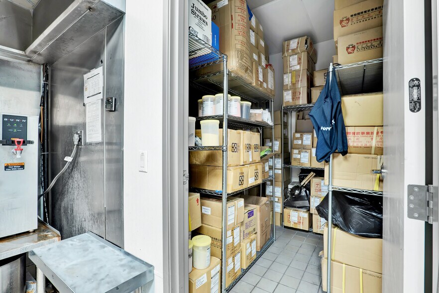 More Photos Of 506 S Myrtle Ave, Monrovia Storefront For Sale