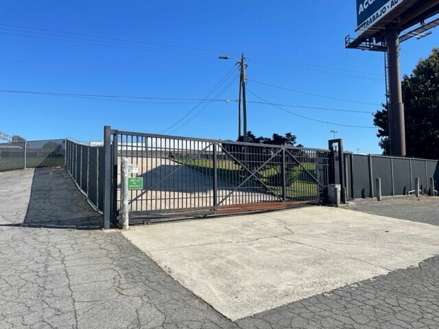 More Photos Of 6700 Dawson Blvd, Norcross Unknown For Lease