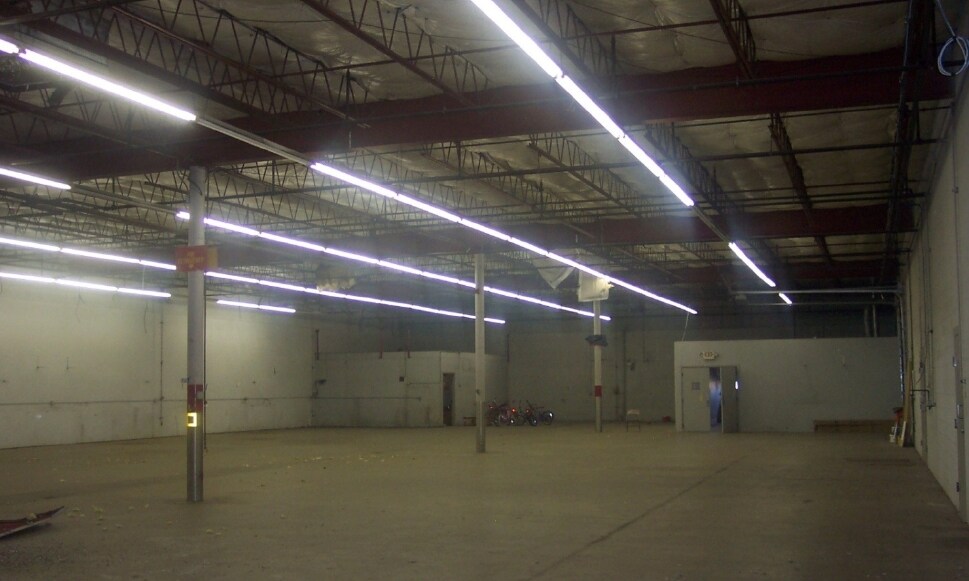 More Photos Of 284-306 Lafayette St, London Freestanding For Lease